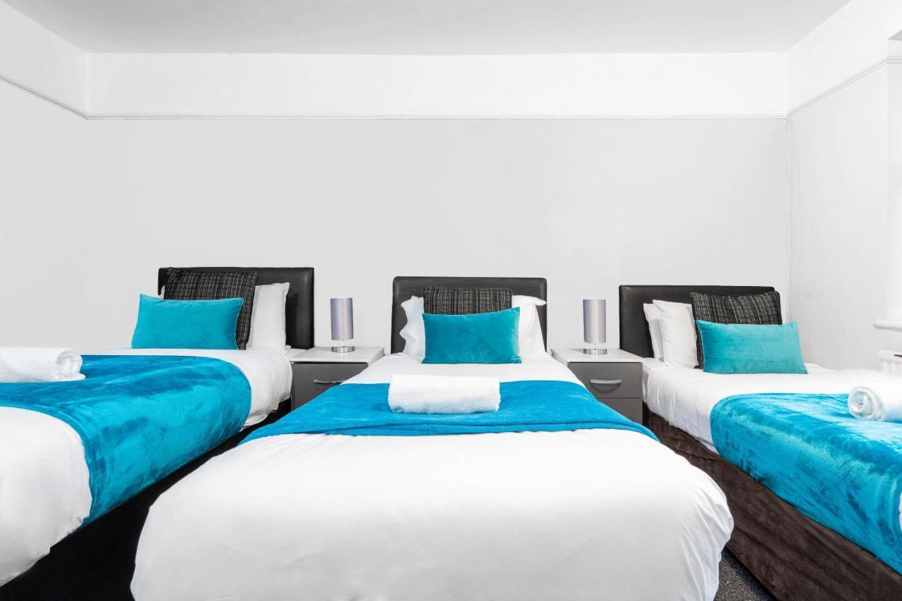 5 Bedroom House - 11 Guests - Garden - Wifi - Smart Tv - Top Rated - Large Driveway 4 Multiple Vehicles - Perfect For Contractors Birmingham Dış mekan fotoğraf