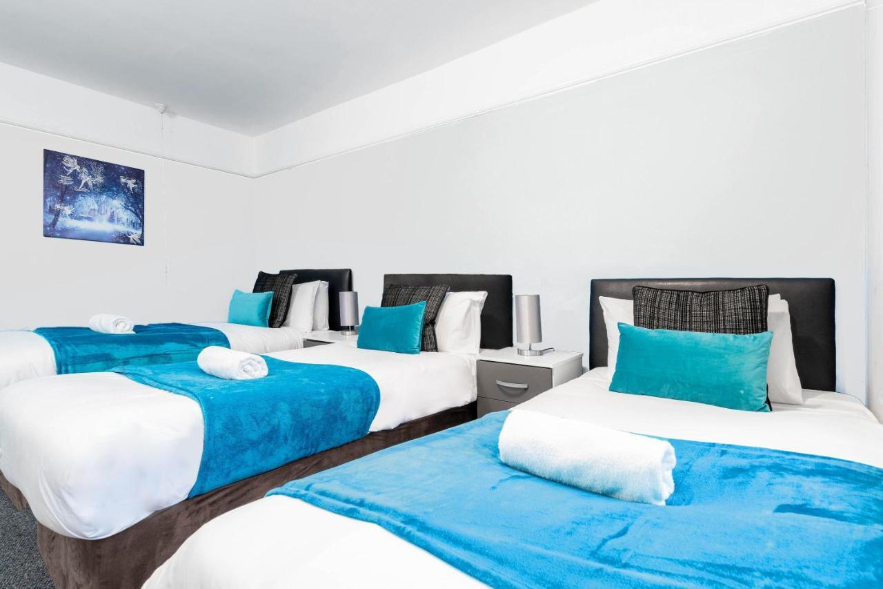 5 Bedroom House - 11 Guests - Garden - Wifi - Smart Tv - Top Rated - Large Driveway 4 Multiple Vehicles - Perfect For Contractors Birmingham Dış mekan fotoğraf